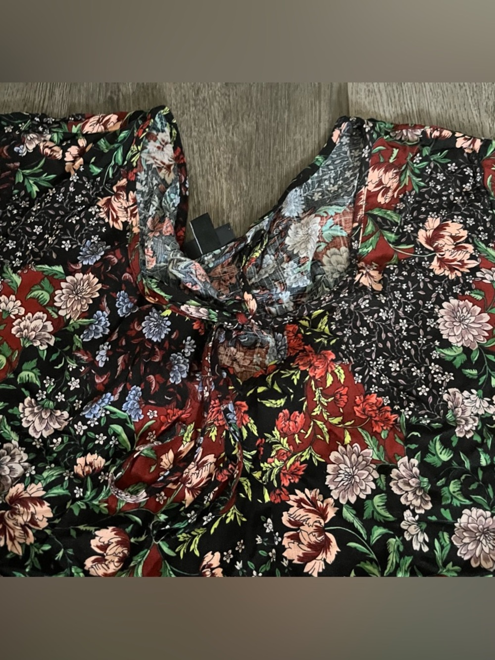 Torrid Black Floral Textured Stretch Babydoll Blouse Size 5X - Picture 4 of 9